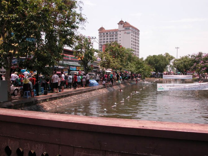 This canal on Moonmaung Road, Chiang Mai, was almost empty by the time Songkran had finished. Bucket by bucket...