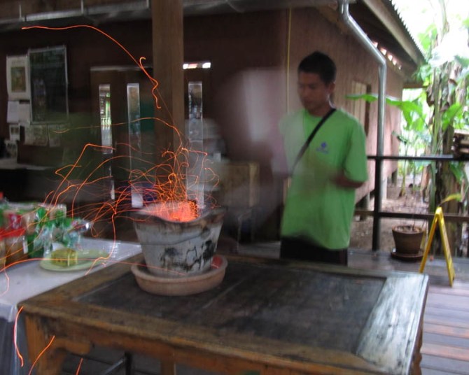 The Non-Electric Char-grilled Toaster Machine